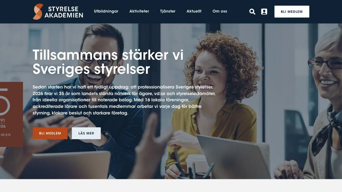 The Styrelseakademien home page, with its course listings below the hero